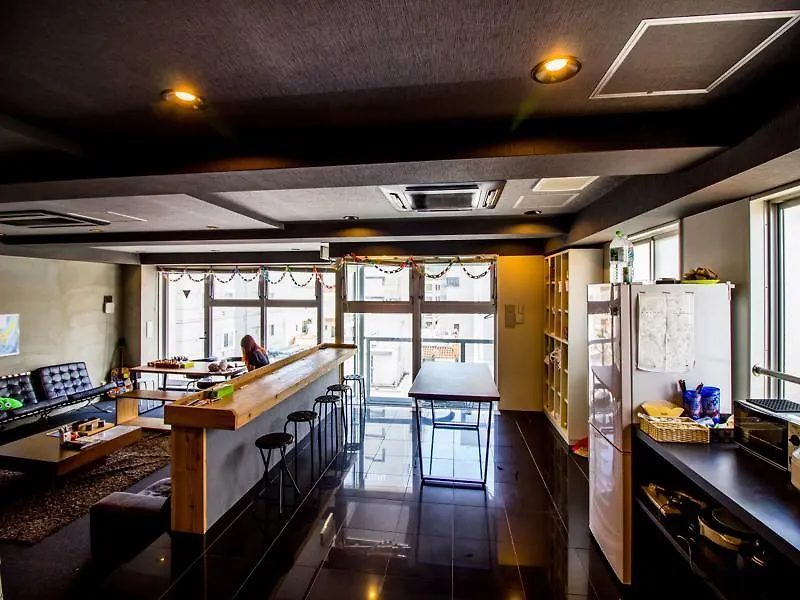 Santiago Guesthouse Hiroshima Giappone